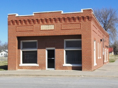 Photo of the historic Hunter Bank Building located in Hunter Kansas.