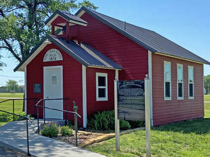Little Red School house attraction in Beloit KS, Mitchell County Kansas.